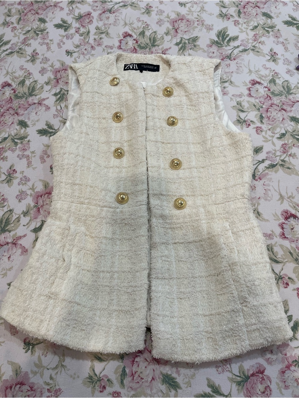 ZARA Cream Tweed Sleeveless Peplum Vest with Gold Buttons